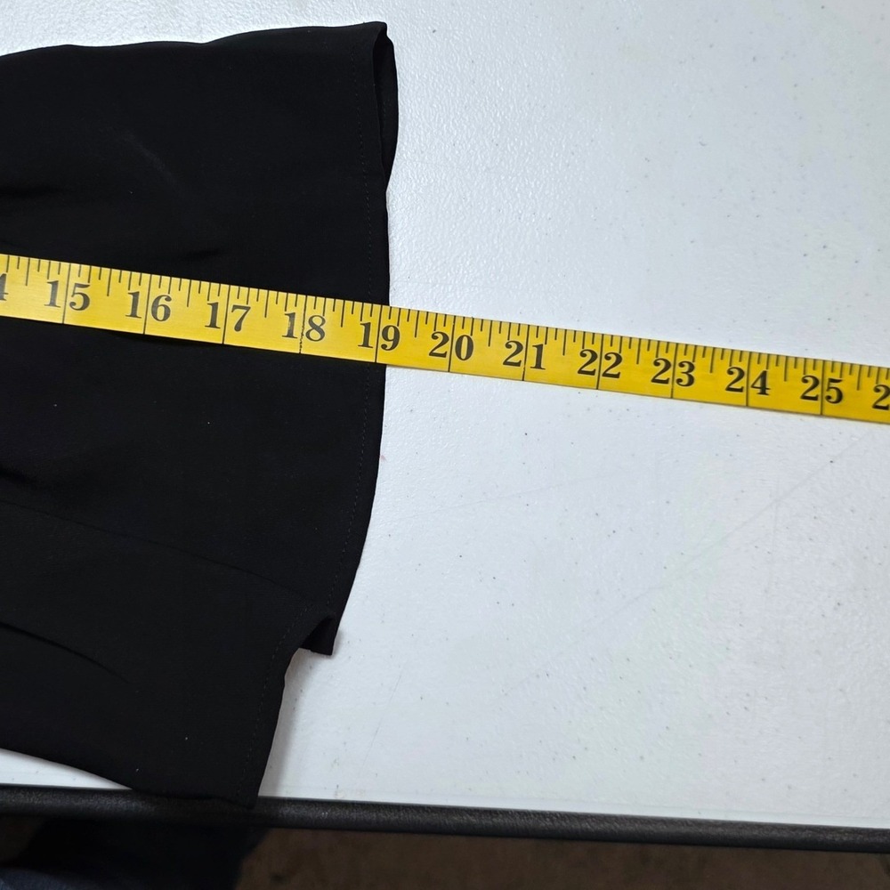 H&M Blouse Black V-Neck Pleated Bell Sleeve Size 6 Office, Chic, Minimalist - Picture 10 of 11